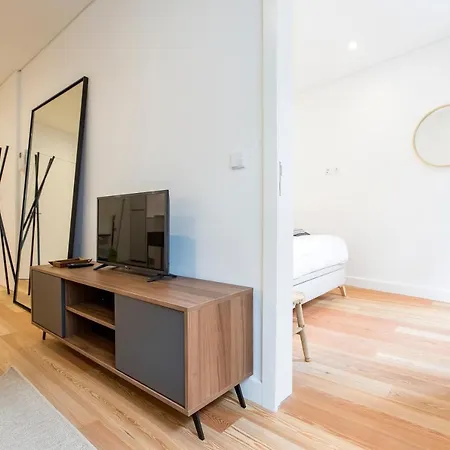 Apartment Downtown Wonder Flat W/ Ac By Lovelystay *