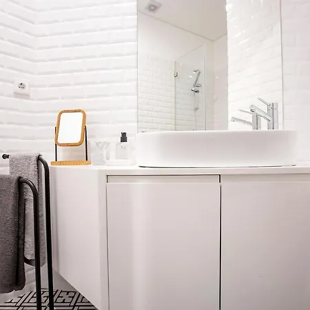 Apartment Downtown Wonder Flat W/ Ac By Lovelystay *